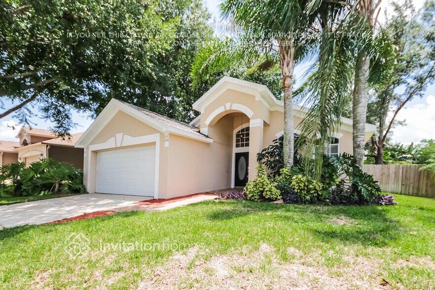 Primary Photo - 33 Valleywood Dr