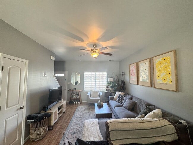 Building Photo - 500 Oyster Rock Ln