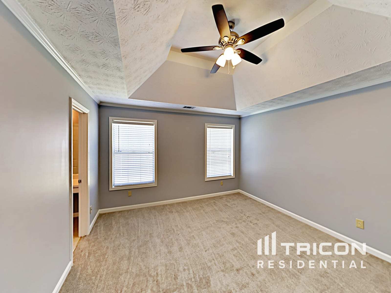 Building Photo - 15 Pine Valley Dr