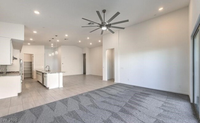 Building Photo - 11836 Star Grass Ave