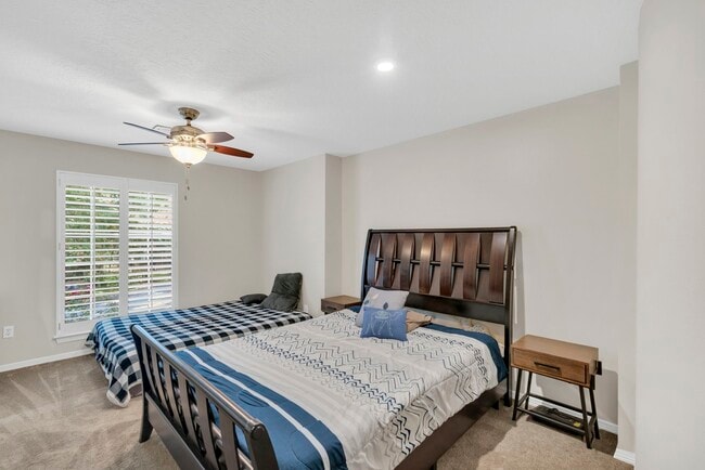 Building Photo - 70 N Skyflower Ct