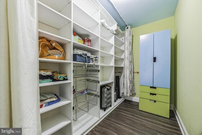 Building Photo - 105 Elton Farm Cir