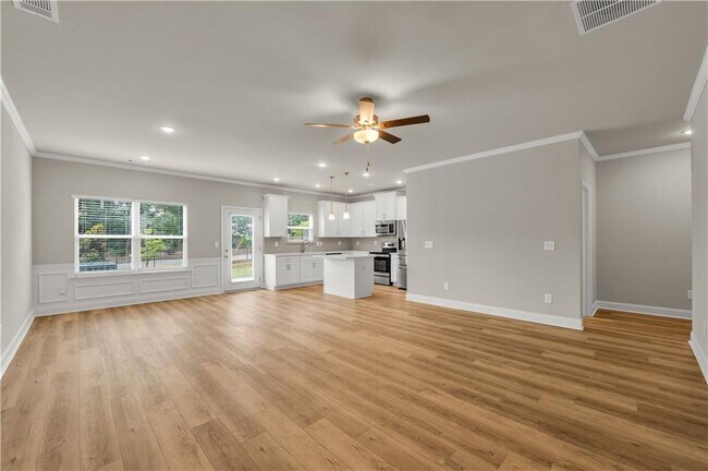 Building Photo - 1486 Fern Ridge Ln