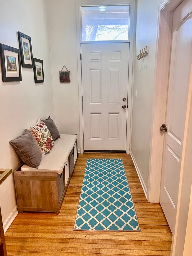 Building Photo - 1421 W Huron St