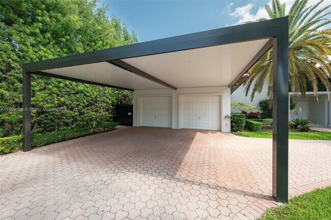 Building Photo - 201 Knollwood Dr