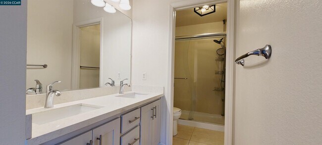 Building Photo - 1102 Brooks Range Landing