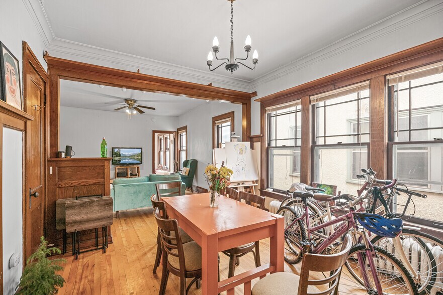 Building Photo - 3535 Lyndale Ave S