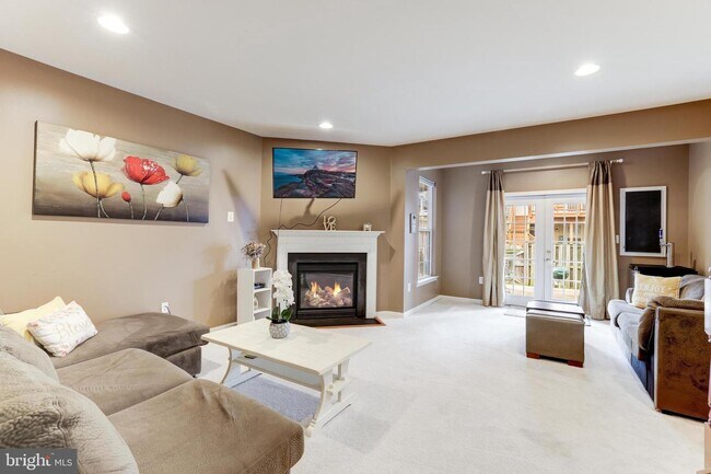 Building Photo - 575 Edmonton Terrace NE