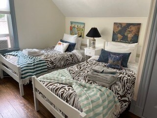 Building Photo - 7 Pleasant View Ave