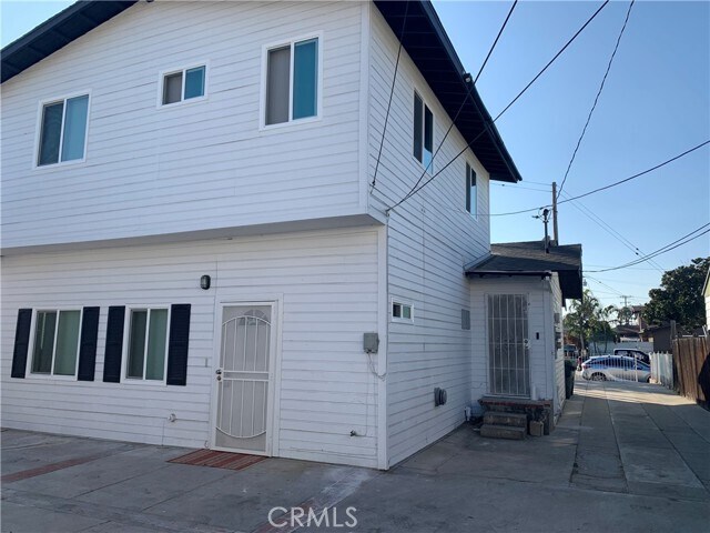 Building Photo - 212 S Vail Ave
