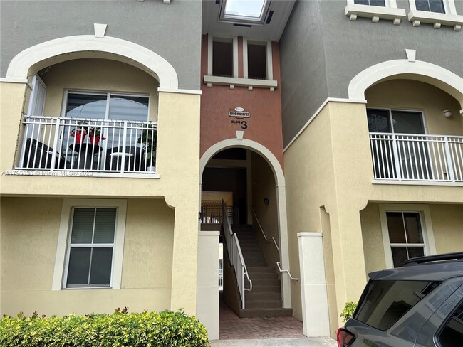 Building Photo - 8900 NW 107th Ct