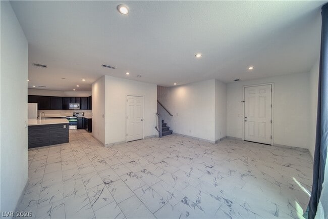 Building Photo - 3821 E Weld Ave