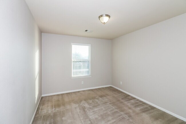 Building Photo - 3319 Allington Ct