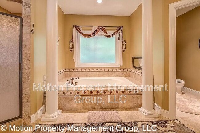Building Photo - 682 E Mourning Dove Ct