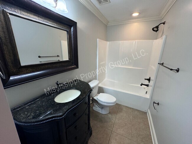 Building Photo - 3BR/3BA For Rent