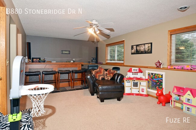 Building Photo - 3880 Stonebridge Dr N