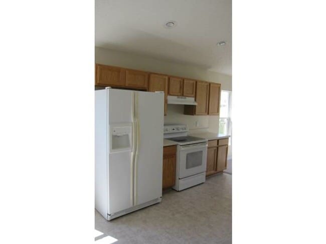Building Photo - 558 Brayton Ln