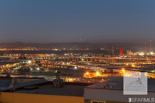 Building Photo - Bernal Heights Oasis: Stunning Renovated View Home with Modern Chic Open House Sunday 1/18 2-4