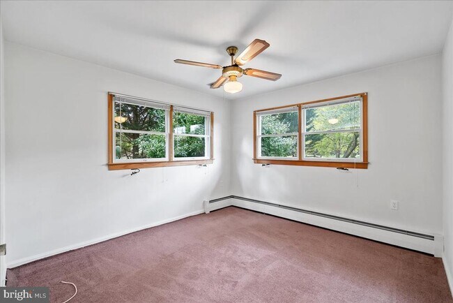 Building Photo - 919 Ednor Rd