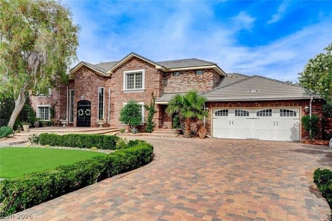 Building Photo - 7001 Alamitos Cir