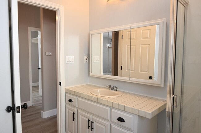 Building Photo - Nice Willow Glen Bungalow, Pet Friendly, 2...