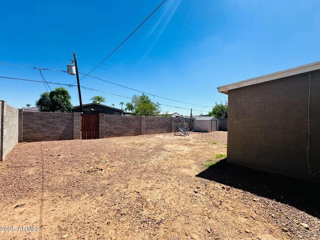 Building Photo - 1803 N Cheri Lynn Dr