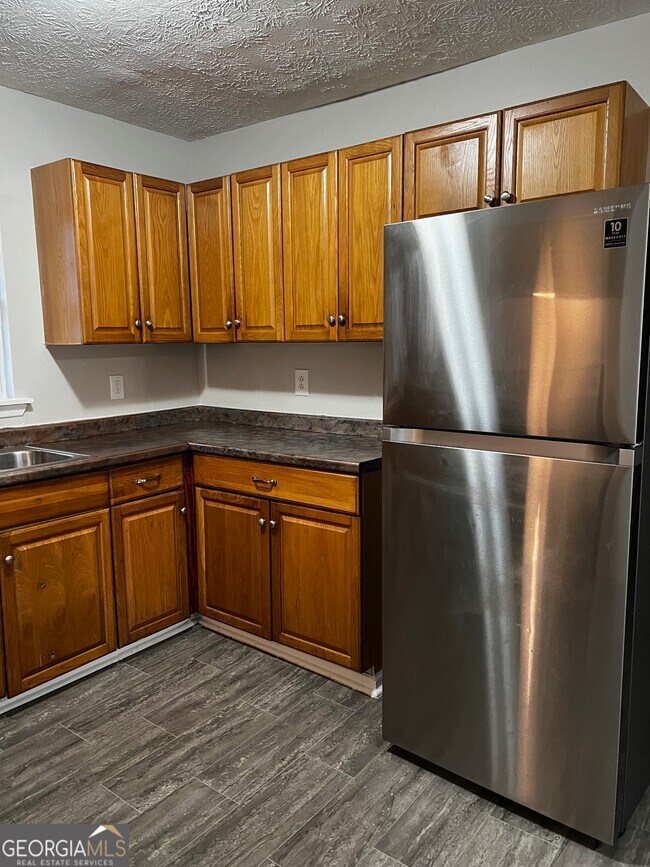 Building Photo - 5895 Jonesboro Rd