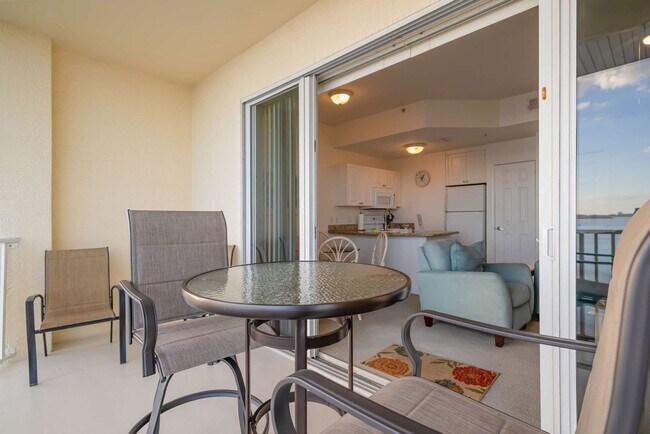 Building Photo - 8800 Bay Pines Blvd