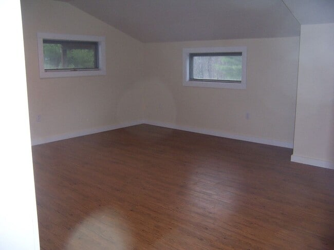 Building Photo - 3886 NH-25