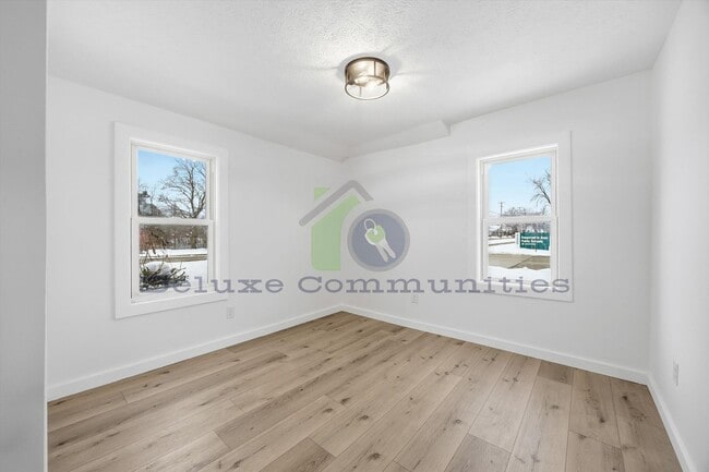 Building Photo - Stunning Fully Remodeled 3 Bed Home on a Huge Lot in Coopersville