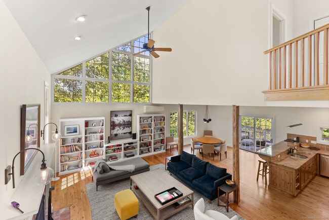 Building Photo - 84 Gunn Hill Rd