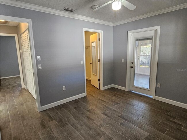 Building Photo - 272 Loyola Rd