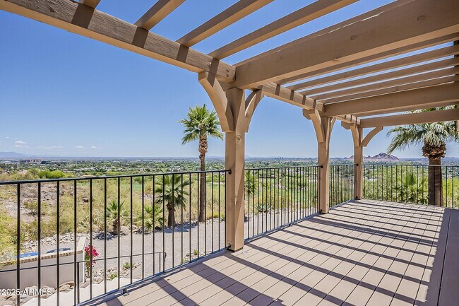 Building Photo - 5654 E Mesquite Ln