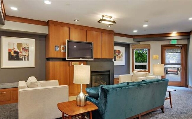 Building Photo - Beautiful Condo in the Heart of Ballard!