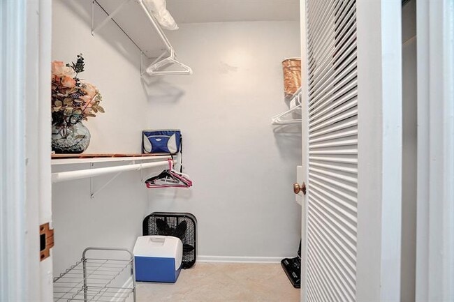 Building Photo - 3430 Galt Ocean Dr