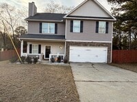 Building Photo - Beautiful Home in Phenix City