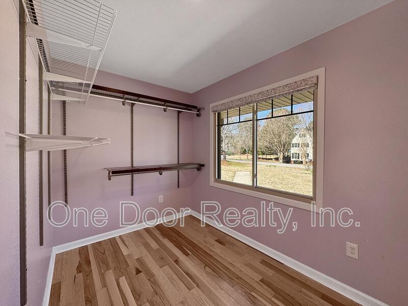 Building Photo - 138 Riverview Plantation Dr