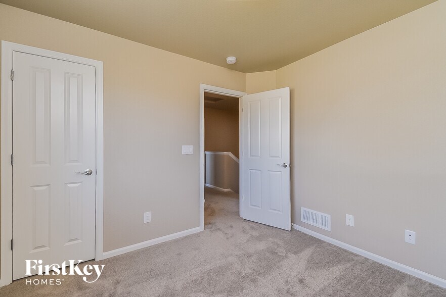 Building Photo - 6922 Shunka Ln
