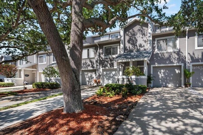 Building Photo - 9558 Tara Cay Ct