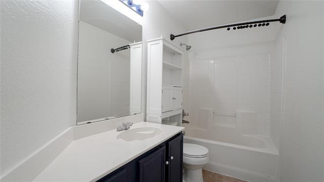 Building Photo - 3124 Creekside Dr