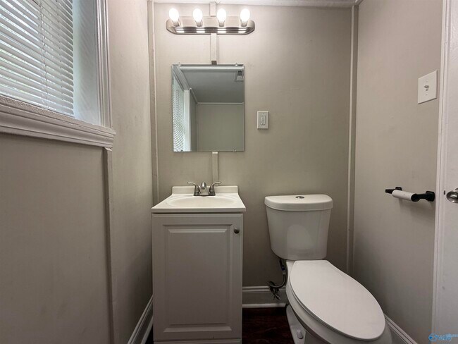 Building Photo - 3604 NW Stag Run Dr