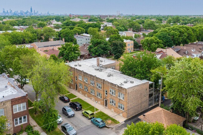 Building Photo - 1454 N Long Ave