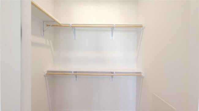 Building Photo - 1701 Simond Ave Ave