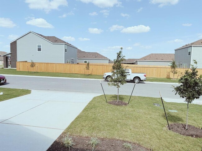 Building Photo - 212 The Good Wy