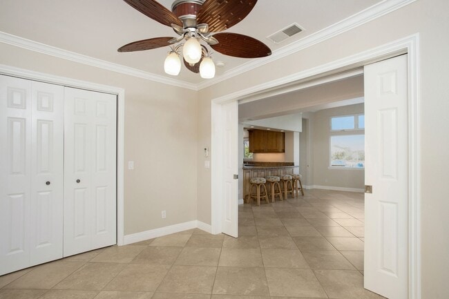 Building Photo - 218 Highland St