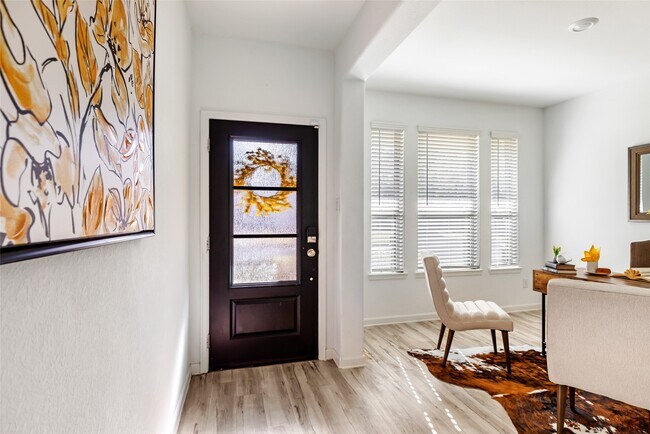 Building Photo - 1650 Chart Dr