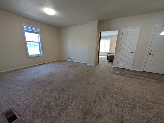 Building Photo - Pet-Friendly Clarkston House with Fenced Yard