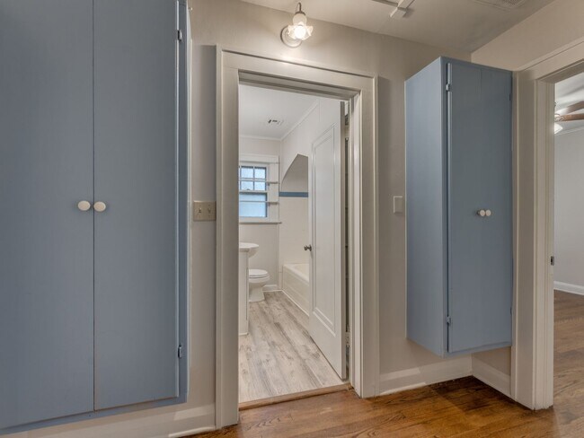 Building Photo - 3 Bedroom 2 Bath home in Shawnee!