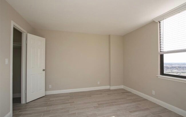 Building Photo - 3525 Sage Rd