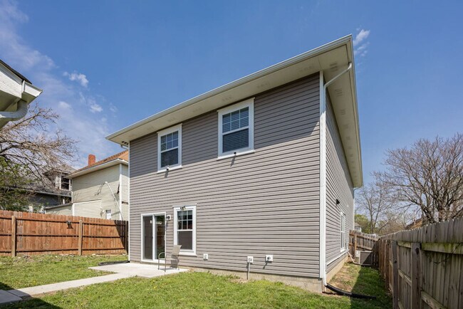 Building Photo - 3132 N New Jersey St